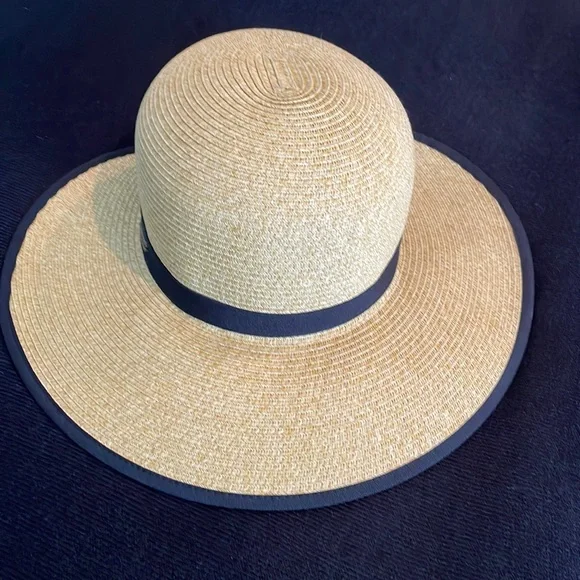 NWOT Sun & Sand SPF 50 Plus Cream Straw Hat with Brown Band Sz OS Sun And Sand | Accessories | Nwot Sun N Sand Hat | Poshmark main image 2